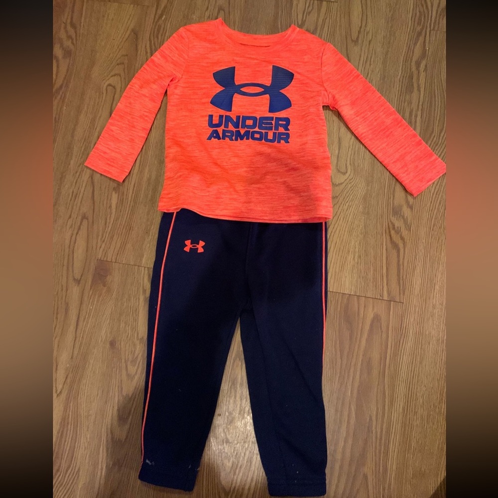 Size 12 months, under armour pants set.